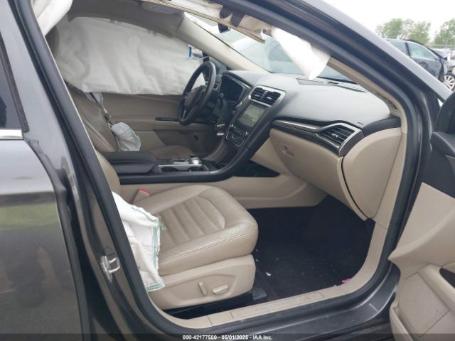 3FA6P0PU9HR227932 Ford Fusion Energi Se Luxury