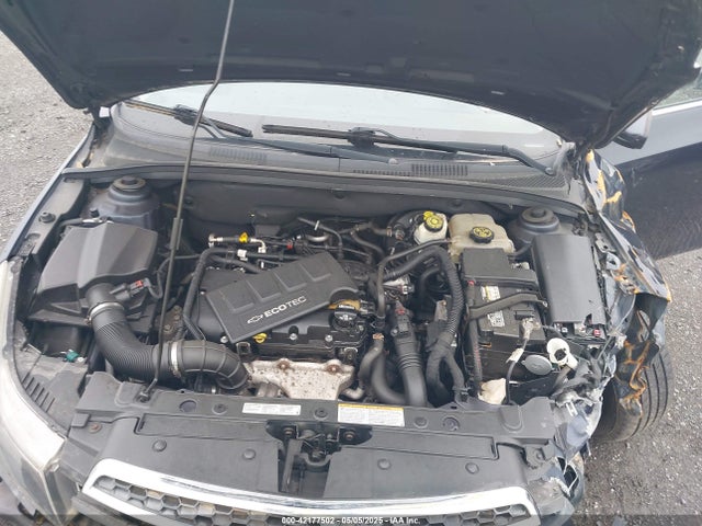 1G1PD5SB2E7466633 Chevrolet Cruze 1lt Manual