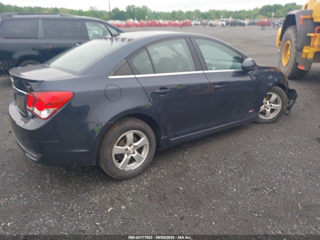 1G1PD5SB2E7466633 Chevrolet Cruze 1lt Manual