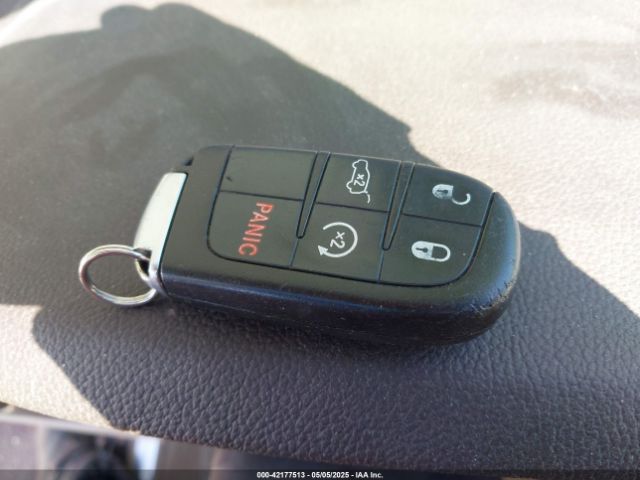 1C4RJFCG0EC518728 Jeep Grand Cherokee Overland