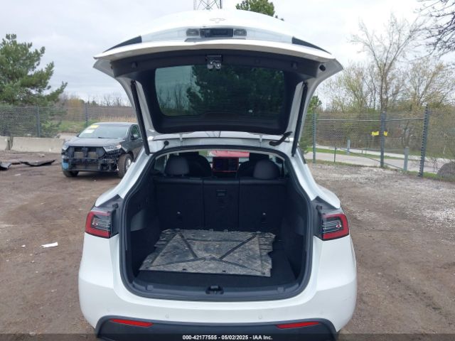 7SAYGDEE1NF421098 Tesla Model Y Long Range Dual Motor All-wheel Drive