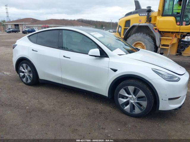 7SAYGDEE1NF421098 Tesla Model Y Long Range Dual Motor All-wheel Drive