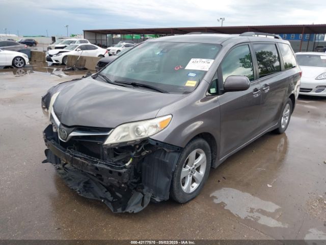 2018 TOYOTA SIENNA 5TDKZ3DC4JS903500 Photo 1