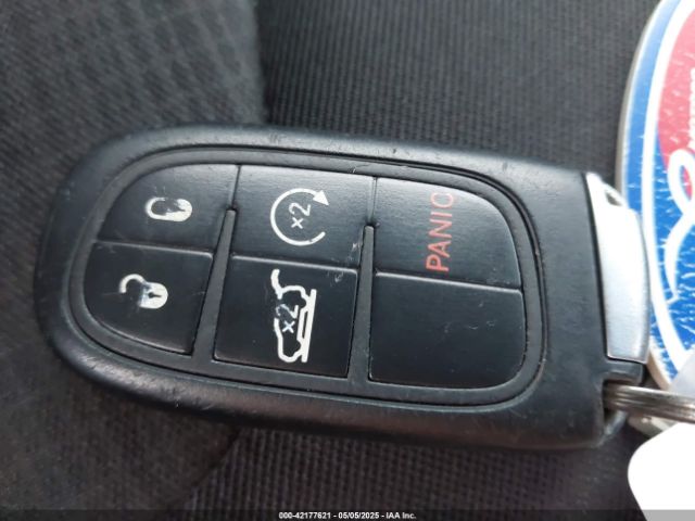 1C4PJLCB6FW547788 Jeep Cherokee Latitude