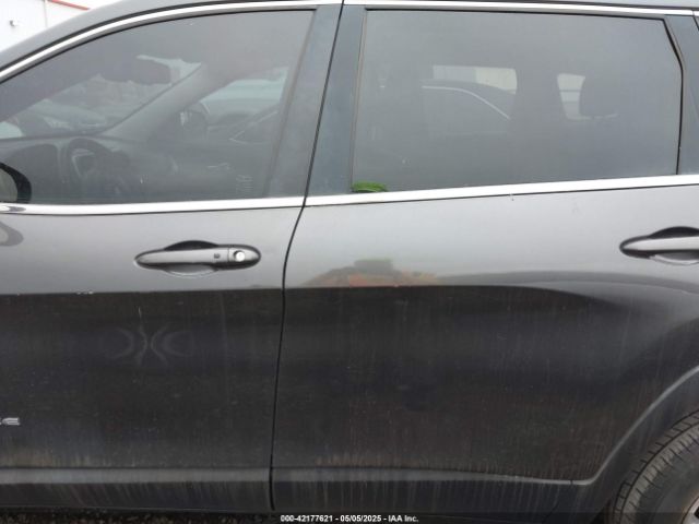 1C4PJLCB6FW547788 Jeep Cherokee Latitude