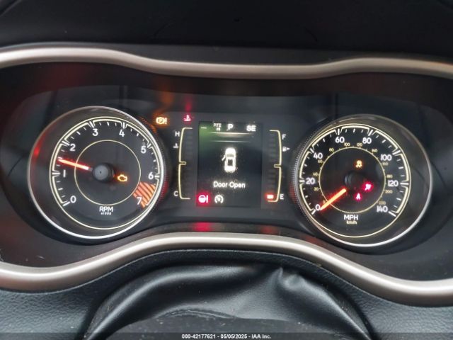 1C4PJLCB6FW547788 Jeep Cherokee Latitude