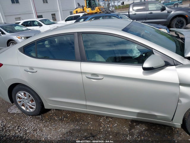 5NPD74LF4HH182059 Hyundai 2017
