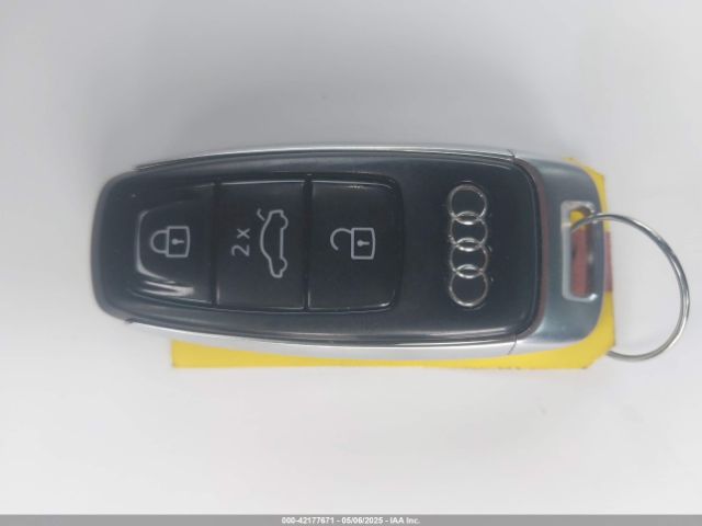 WAUM2AF2XKN066696 Audi A6 55 Premium
