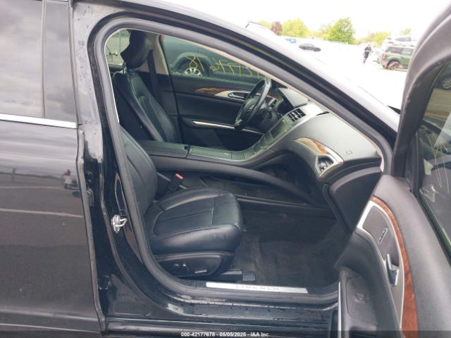3LN6L2J95GR601159 Lincoln MKZ