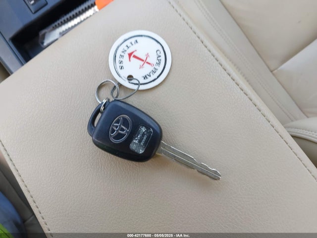 42177680 :رقم المزاد ، 4T1BF1FK8FU099959 vin ، 2015 Toyota Camry Xle مزاد بيع
