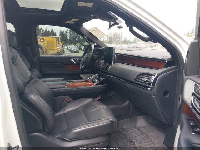 5LMJJ3LT3LEL05128 Lincoln Navigator Reserve L