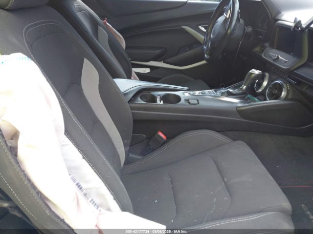 2018 CHEVROLET CAMARO 1G1FB1RS1J0182400 Photo 4