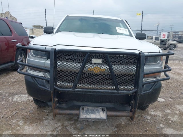 1GCNKNEC1JZ119463 Chevrolet Silverado 1500 Wt
