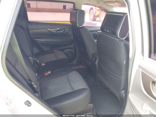 JN8AT2MT6JW469091 Nissan ROGUE SV