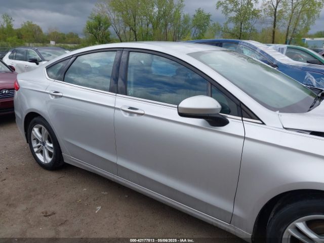 3FA6P0HD0JR144765 Ford FUSION SE