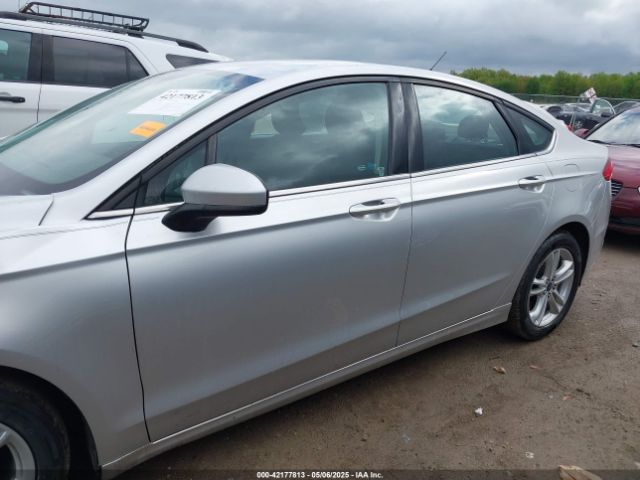 3FA6P0HD0JR144765 Ford FUSION SE