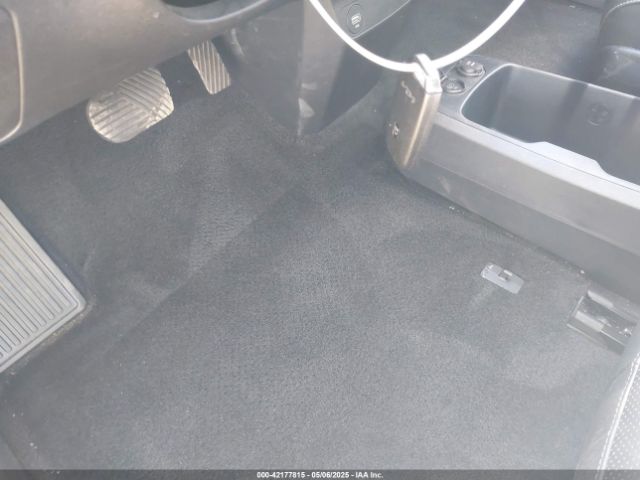 2022 KIA EV6 KNDC34LA7N5081203 Photo 10