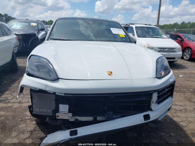 Porsche Cayenne Coupe 2024 WP1BA2AY2RDA50635 Image 13