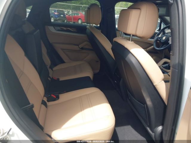 2024 PORSCHE CAYENNE COUPE WP1BA2AY2RDA50635 Photo 7