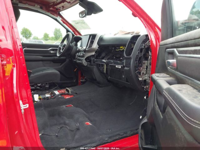 2025 RAM 1500 1C6RRFFG8SN535692 Photo 4