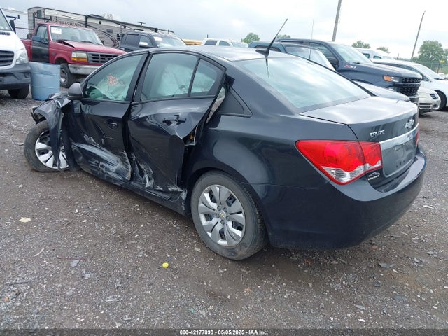 1G1PA5SH7E7324677 Chevrolet Cruze Ls Auto