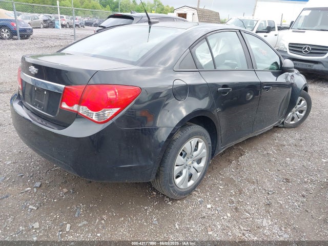 1G1PA5SH7E7324677 Chevrolet Cruze Ls Auto