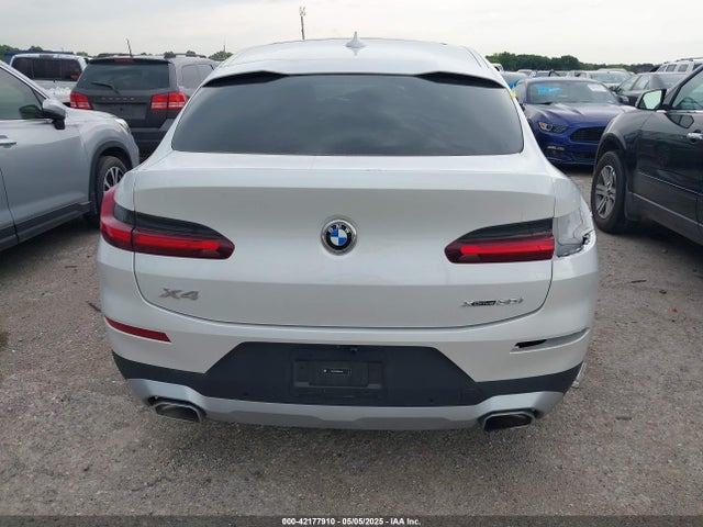 5UX33DT08R9X21276 BMW X4