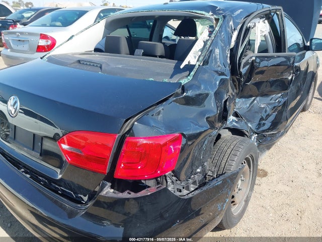 3VW2K7AJ0EM389758 Volkswagen 2014