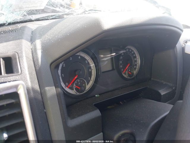 1C6RR7GG3LS159569 RAM 1500 Classic Warlock  4x4 6'4 Box