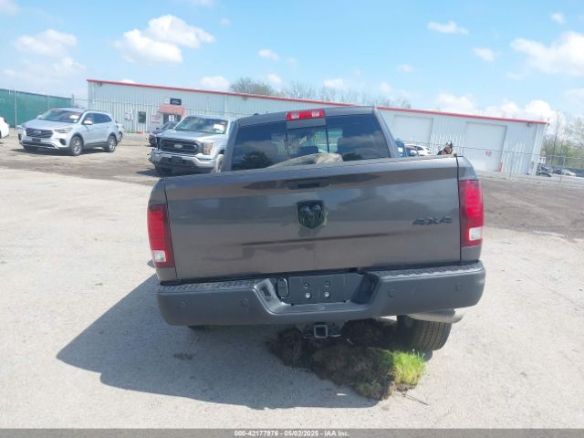 1C6RR7GG3LS159569 RAM 1500 Classic Warlock  4x4 6'4 Box
