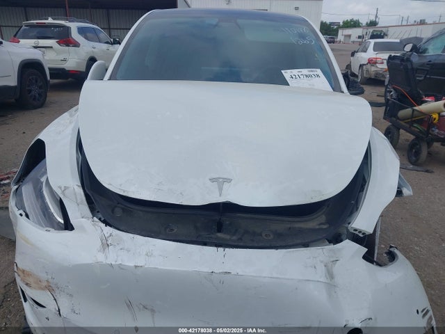 7SAYGDEE0NF332610 Tesla 2022