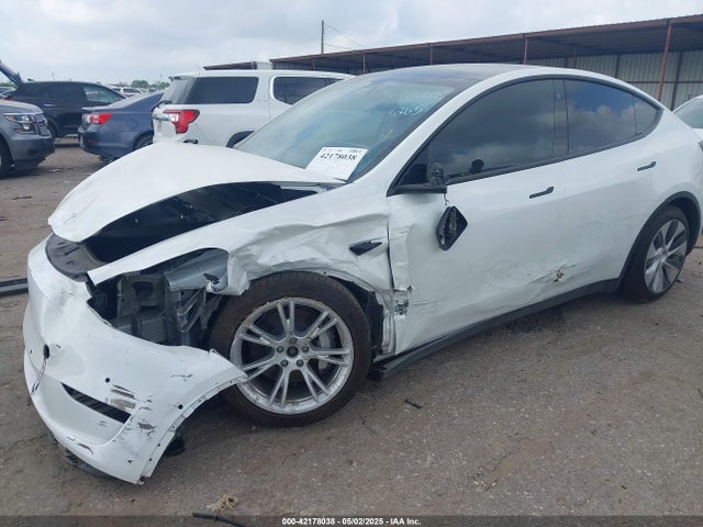 2022 TESLA MODEL Y 7SAYGDEE0NF332610 Photo 1