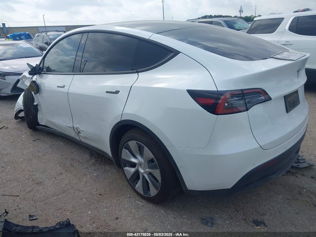 2022 TESLA MODEL Y 7SAYGDEE0NF332610 Photo 2