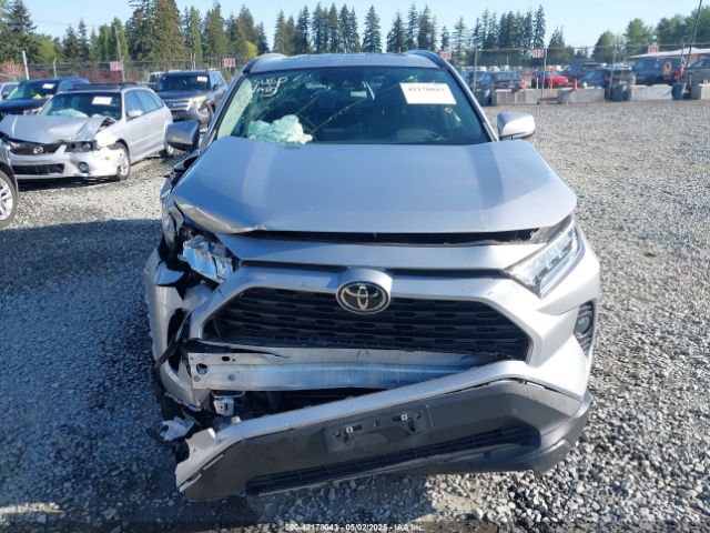 2T3P1RFV7MC212805 Toyota Rav4 Xle