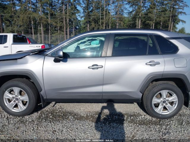 2T3P1RFV7MC212805 Toyota Rav4 Xle