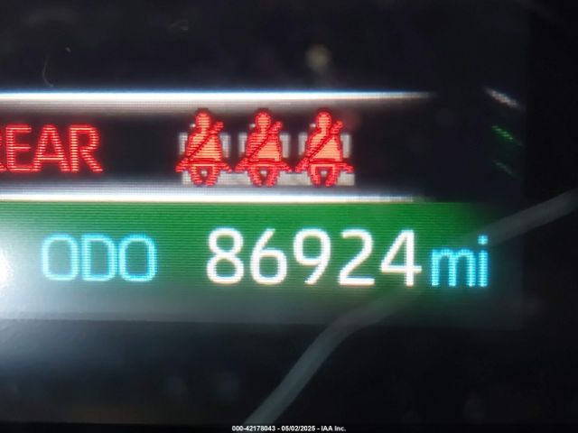 2T3P1RFV7MC212805 Toyota Rav4 Xle