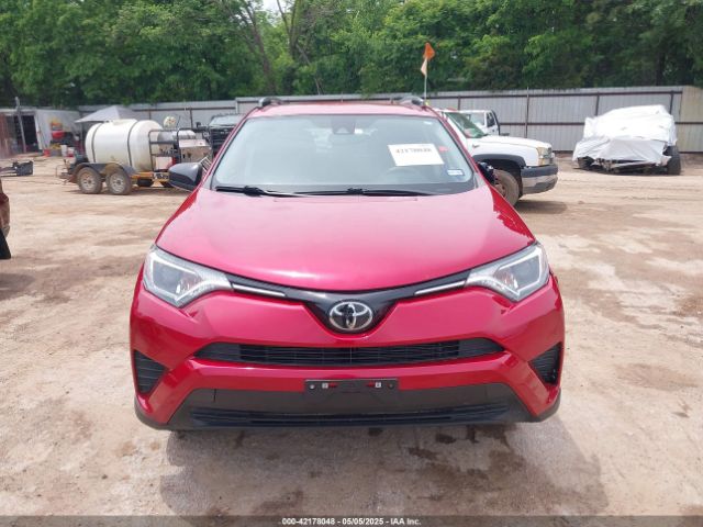 JTMBFREV8HJ145776 Toyota RAV4 LE
