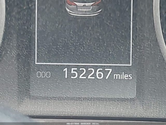 JTMBFREV8HJ145776 Toyota RAV4 LE