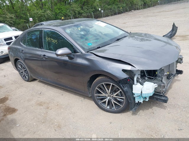 2022 Toyota Camry Xle Awd მანქანა იყიდება აუქციონზე, vin: 4T1F11BK9NU052041, აუქციონის ნომერი: 42178104