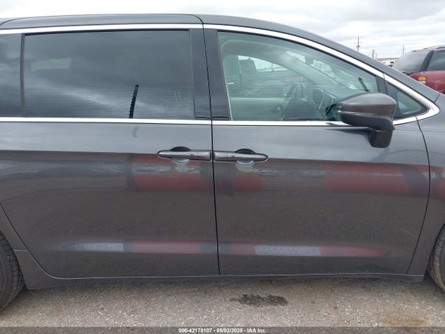Chrysler Pacifica Touring L 2023 2C4RC1BG1PR536602 Image 13
