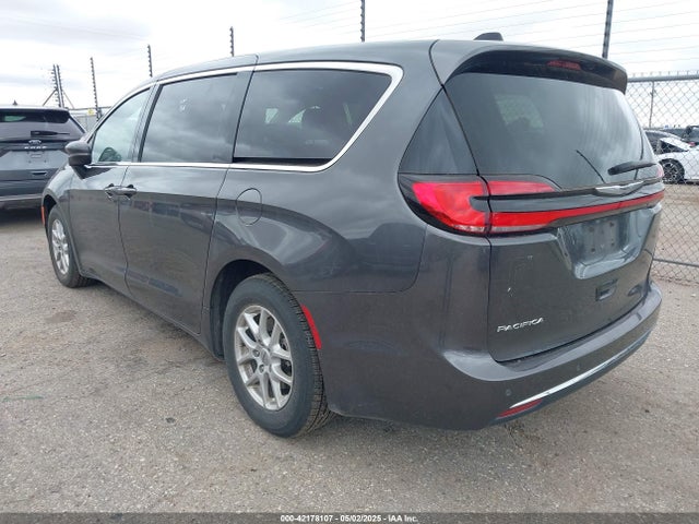 Chrysler Pacifica Touring L 2023 2C4RC1BG1PR536602 Image 3