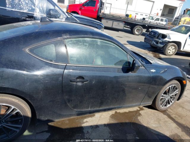JF1ZNAA18F8705683 Scion Fr-s Base (a6)