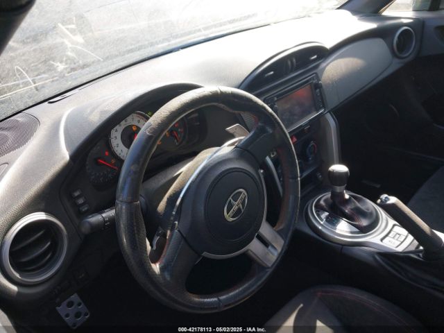 JF1ZNAA18F8705683 Scion Fr-s Base (a6)