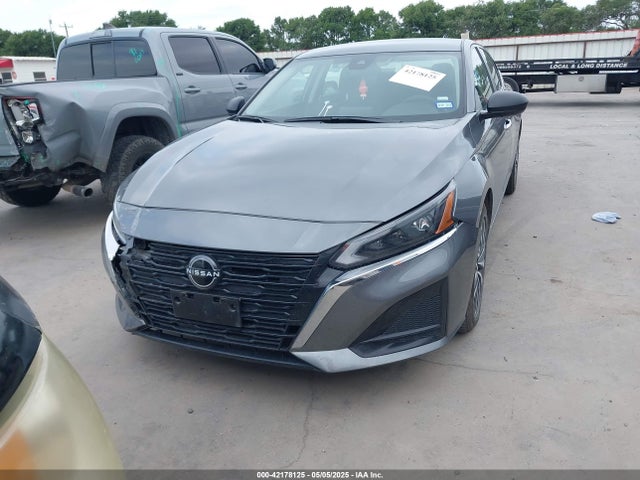 1N4BL4DV3RN333408 Nissan Altima Sv Fwd