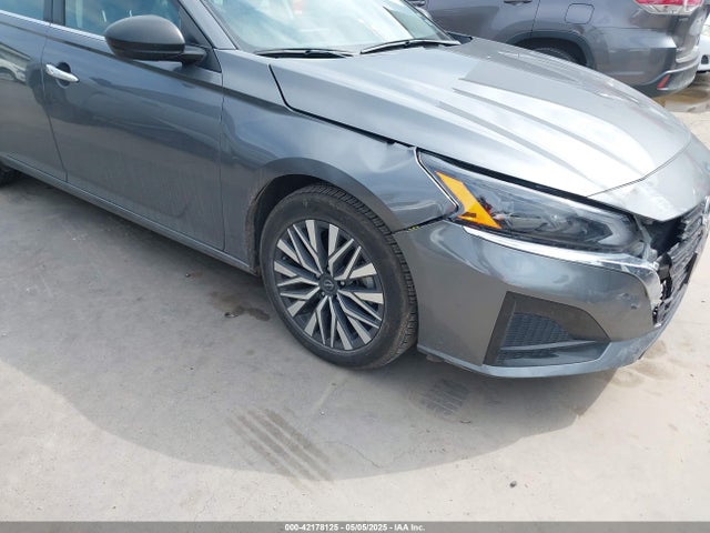 1N4BL4DV3RN333408 Nissan Altima Sv Fwd