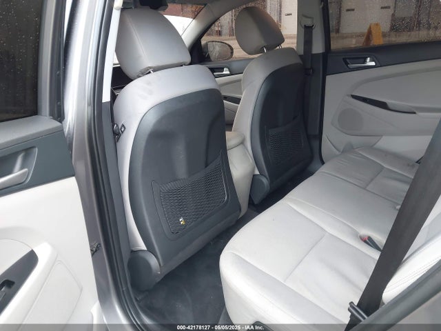 KM8J23A43LU115525 Hyundai TUCSON SE