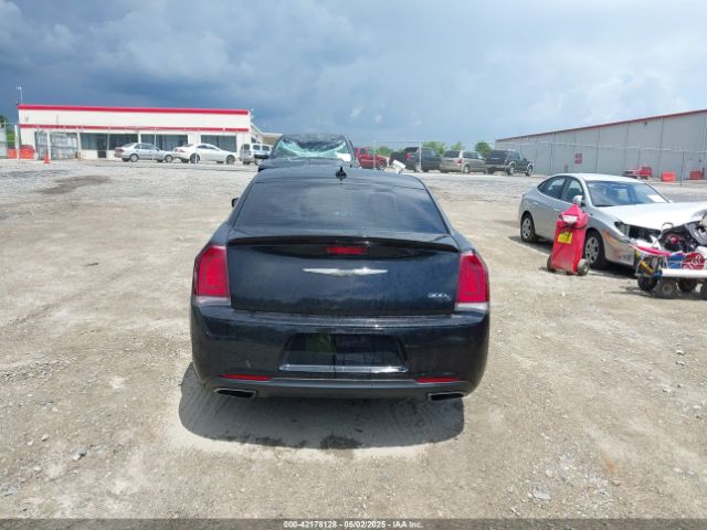 2C3CCABG8FH932184 Chrysler 300 300s