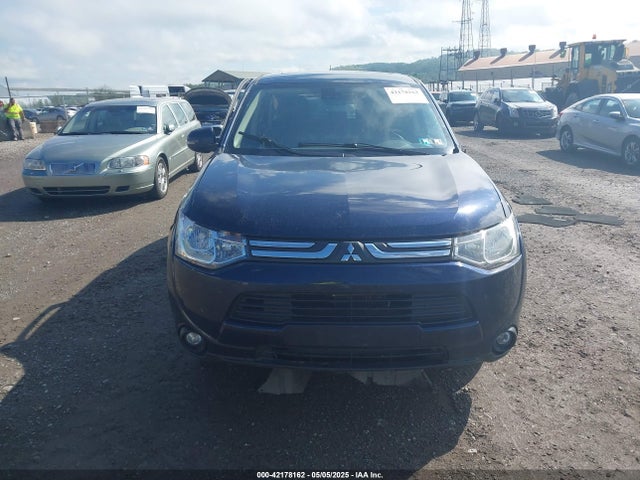Mitsubishi Outlander Se 2014 JA4AZ3A36EZ006533 Image 13