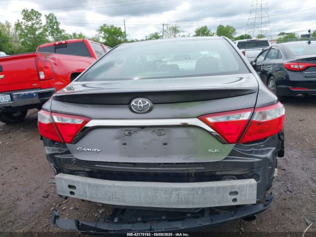 4T1BF1FK1HU762047 Toyota CAMRY SE