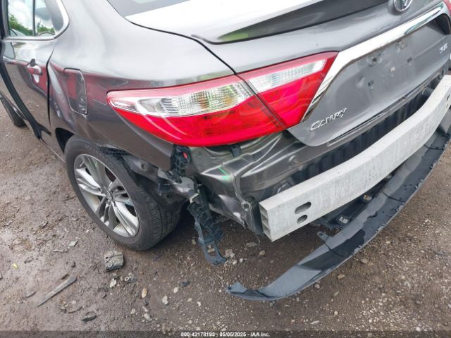 4T1BF1FK1HU762047 Toyota CAMRY SE